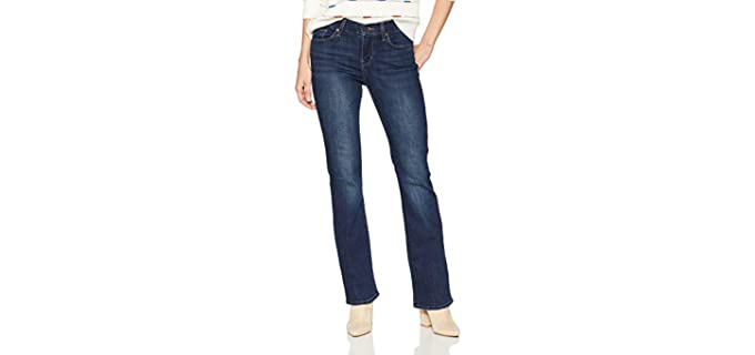 10 Best Jeans for Muffin Top (May-2024) – Your Wear Guide