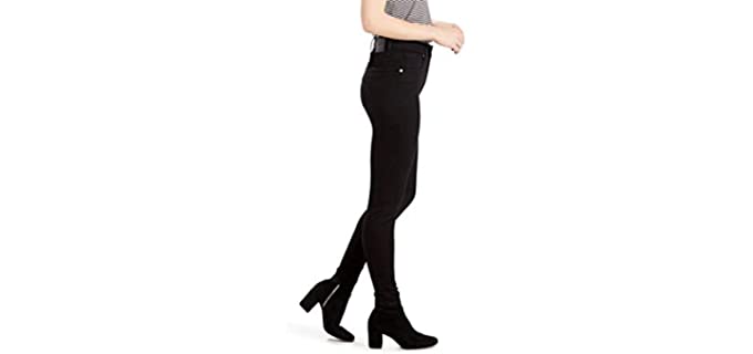 best levi's for pear shaped body