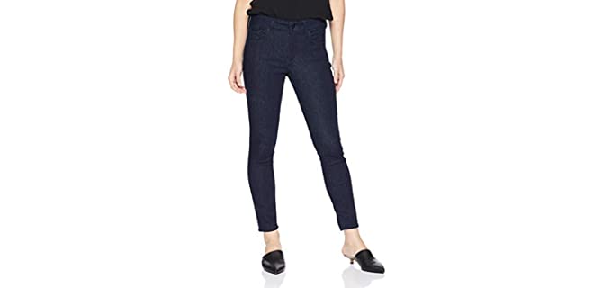 10 Best Fitting Jeans for Women (December-2023) – Your Wear Guide