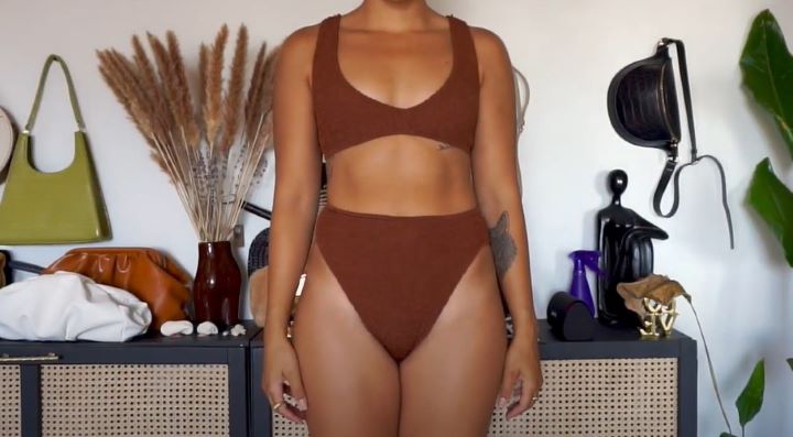 Reviewing Swimsuit for Pear Shaped Body