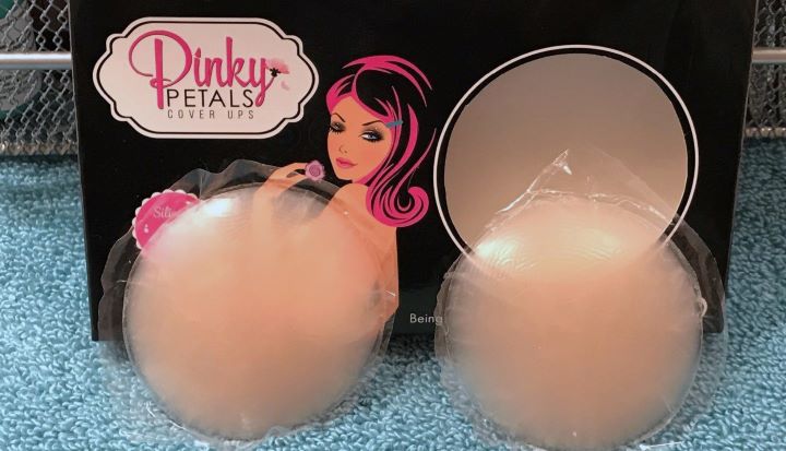Inspecting the Nipple Cover & Reusable Silicone Breast Sticky Thin Pasties from Pinky Petals
